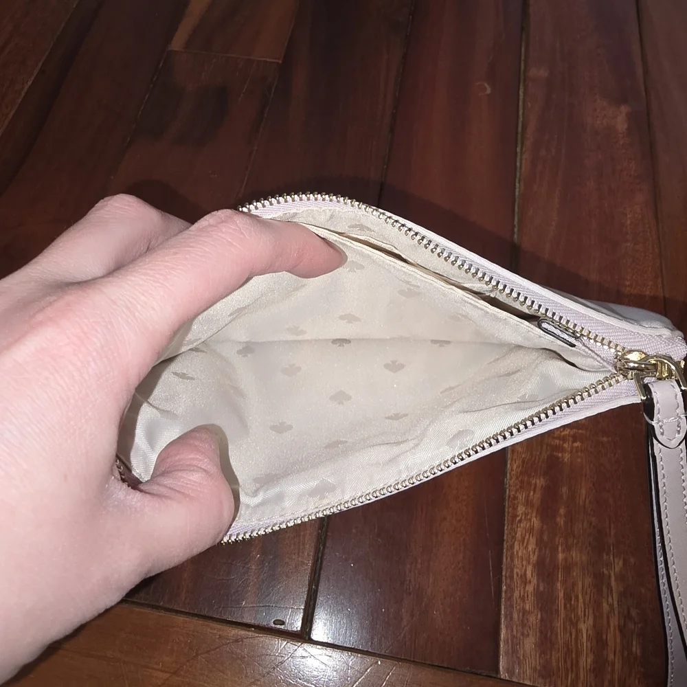 Kate Spade Chelsea Medium Wristlet Pouch